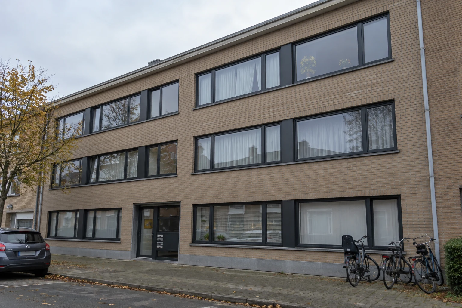 Aluminium ramen voor appartementsgebouw in Brussel