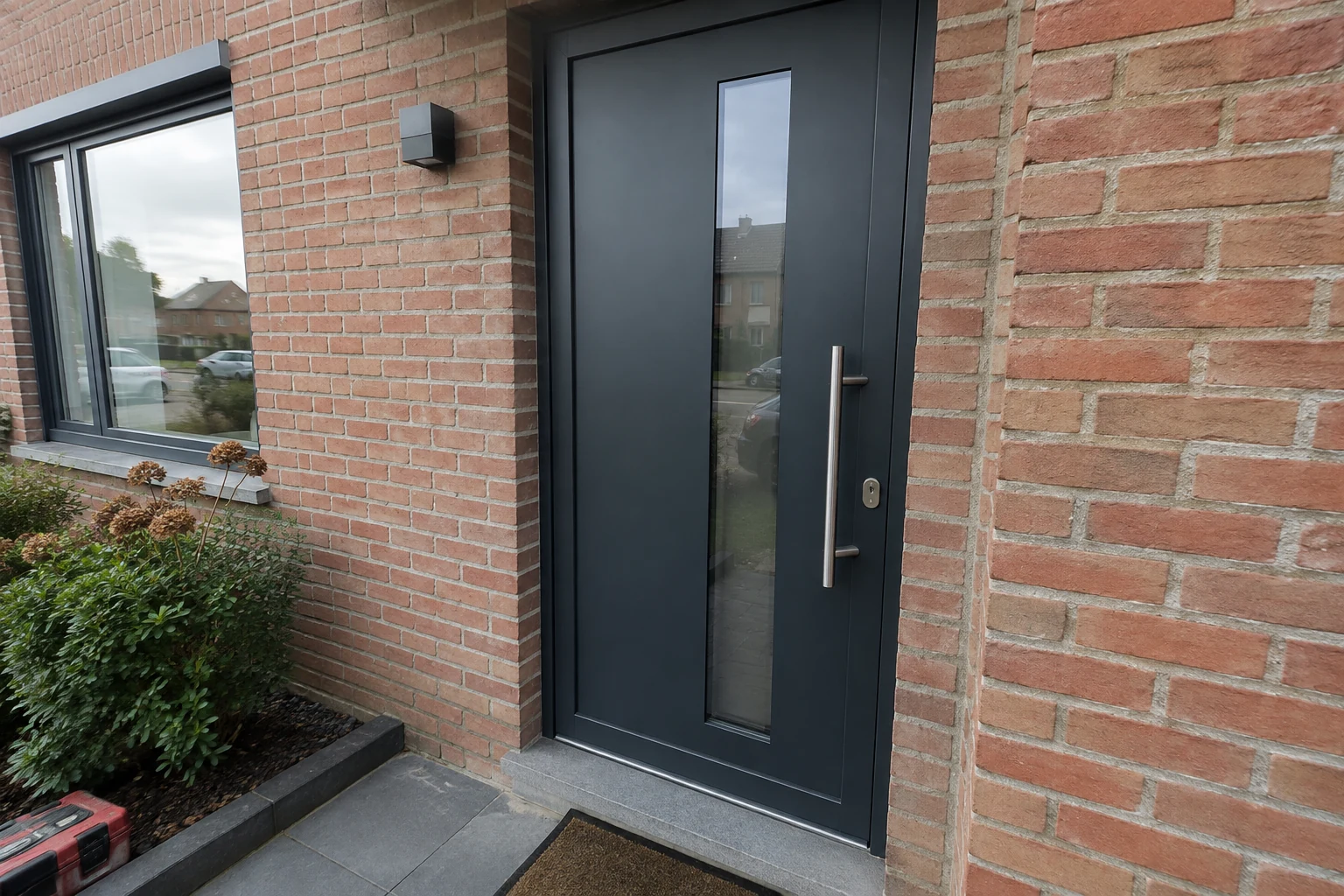 Moderne aluminium voordeur met glas in Leuven