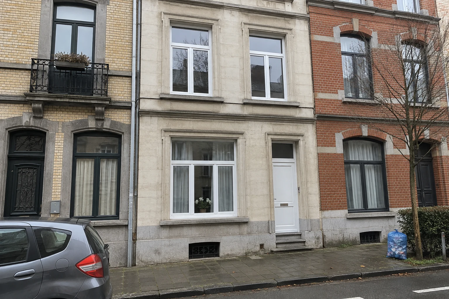 PVC ramen met respect voor de stadsgevel in Brussel